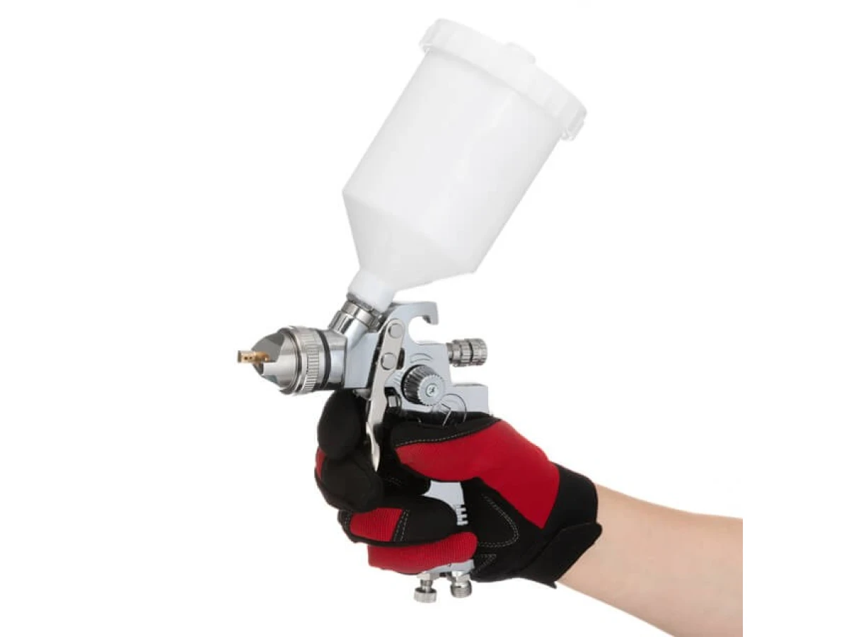 Фарбопульт пневматичний HVLP, форсунка 1.3 мм, верхній пластиковий бачок 600 мл, 3 бар INTERTOOL PT-0106 