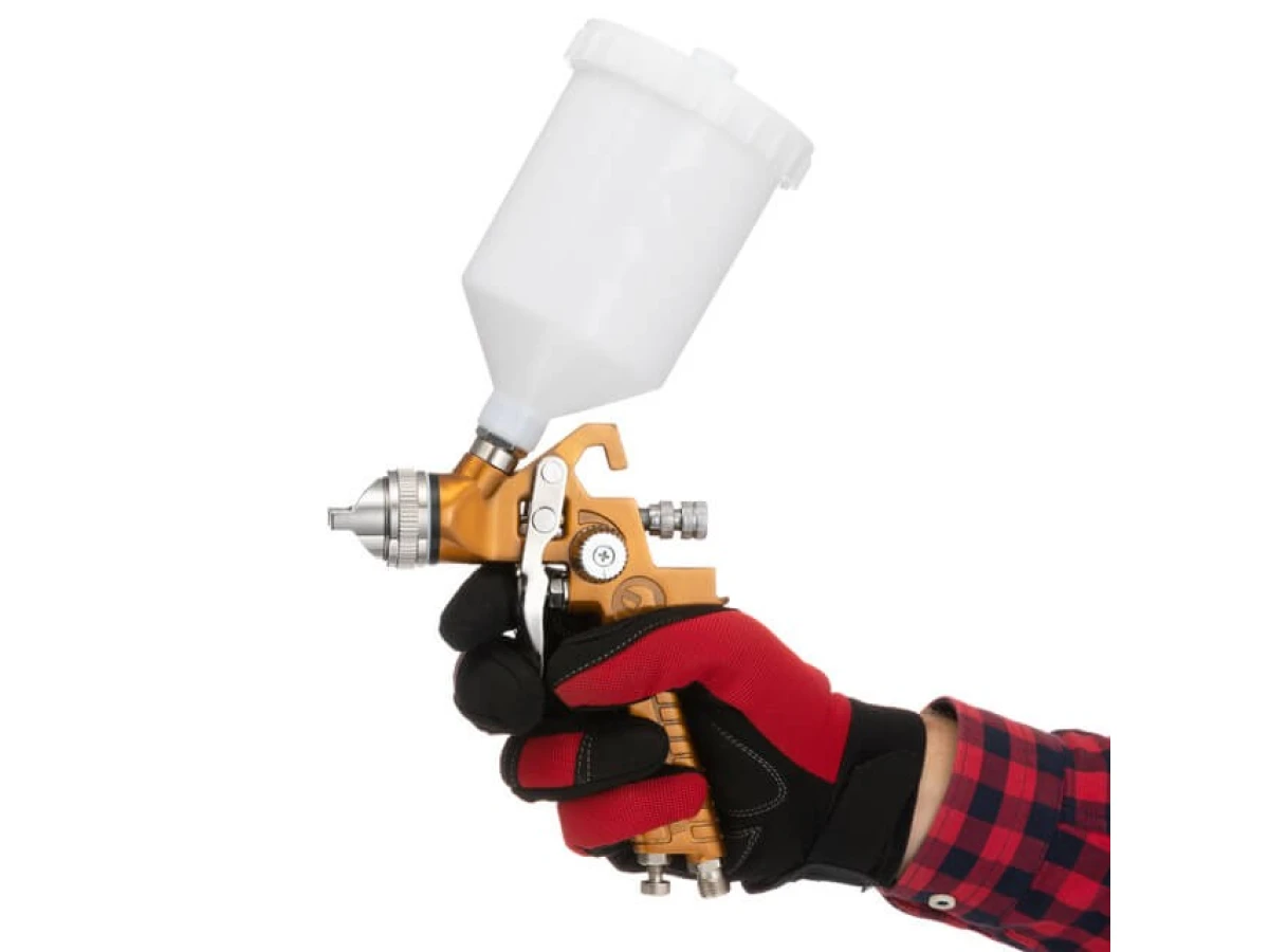 Фарбопульт пневматичний HVLP, форсунка 1.5 мм, верхній пластиковий бачок 600 мл, 3 бар INTERTOOL PT-0110 