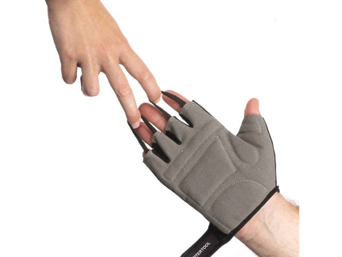 Перчатка без пальцев, экокожа "amara", защитные вставки на ладони, вставки из лайкры на тыльной стороне ладони, фиксация ремешком на липучке INTERTOOL SP-0146 