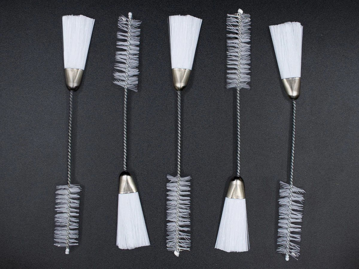 Кисточка (щетка) двухстороняя для чистки швейной машинки, оверлок 