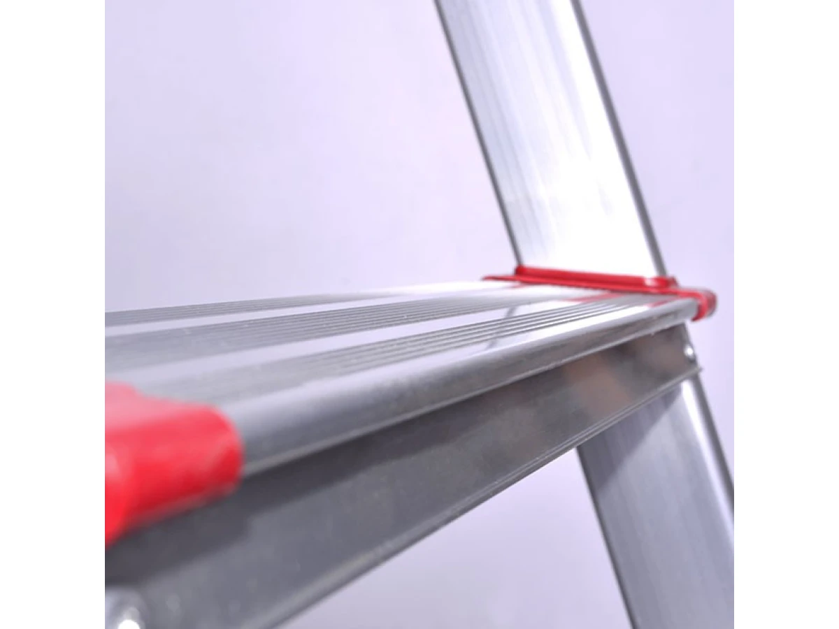 Стремянка алюминиевая 7 ступеней, высота до платформы 1500 мм INTERTOOL LT-1007 