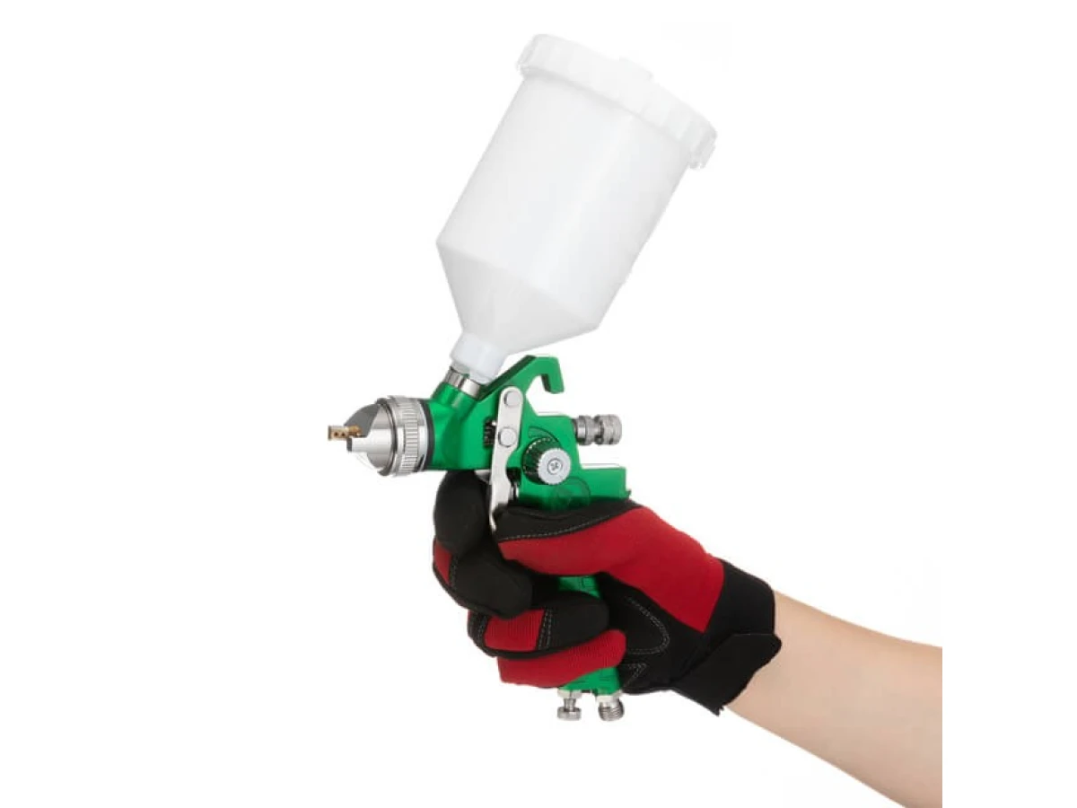 Фарбопульт пневматичний HVLP, форсунка 2.5 мм, верхній пластиковий бачок 600 мл, 3 бар INTERTOOL PT-0125 