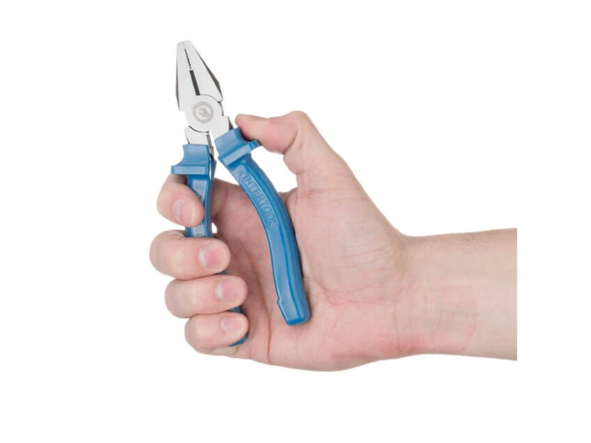 Плоскогубці 160 мм INTERTOOL HT-0101 