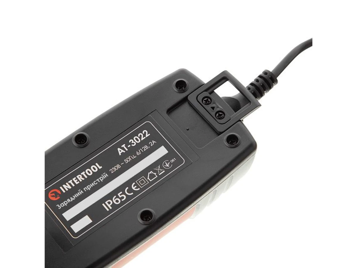 Зарядное устройство 6/12В, 2А, 230В, максимальная емкость заряжаемого аккумулятора 1.2-60 а/ч INTERTOOL AT-3022 