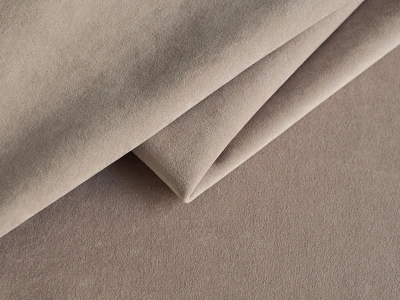 Nessi (Нессі) 04 Zephyr