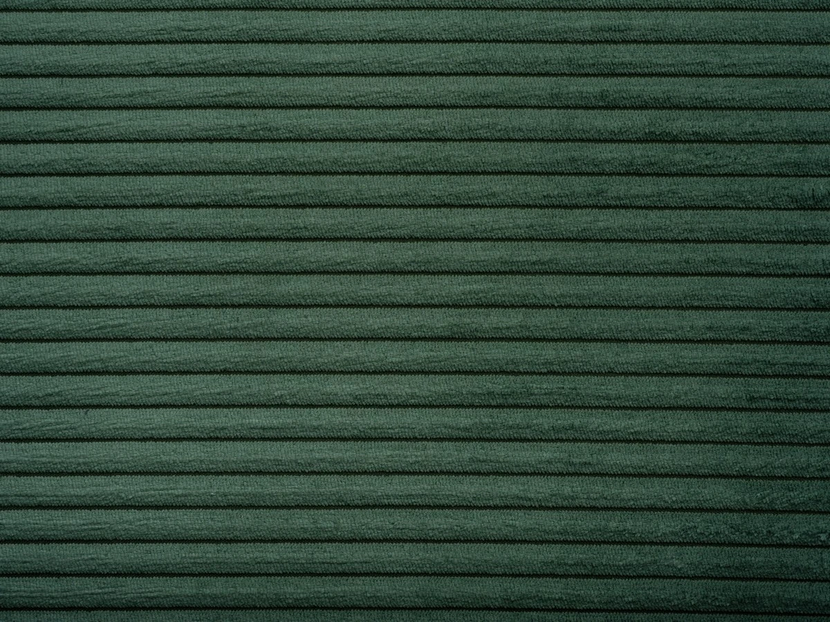 Lotus (Лотус) 37 Смарагдовий 