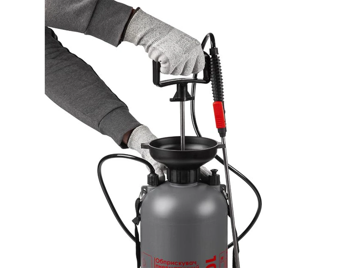 Обприскувач 10 л., 2 сопла (латунь+пластик), насос з нержавіючої сталі INTERTOOL FT-9007 