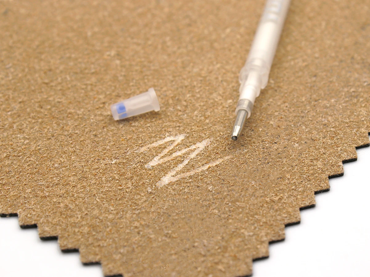 Стрижень для шкіри білий YOKE 