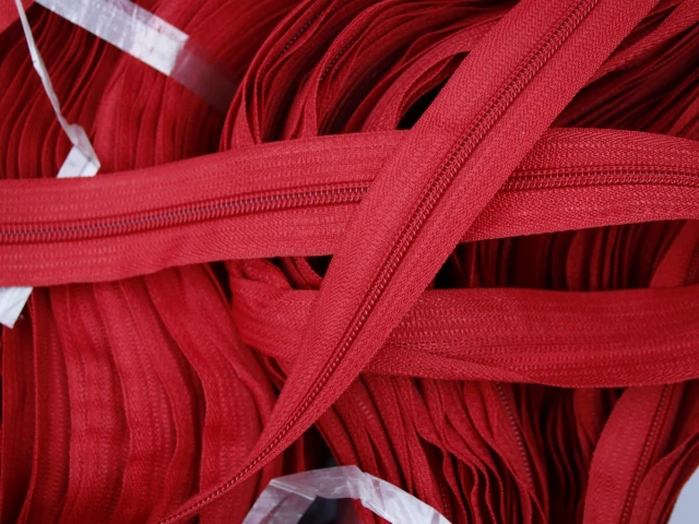 Блискавка рулонна №5 червоний 