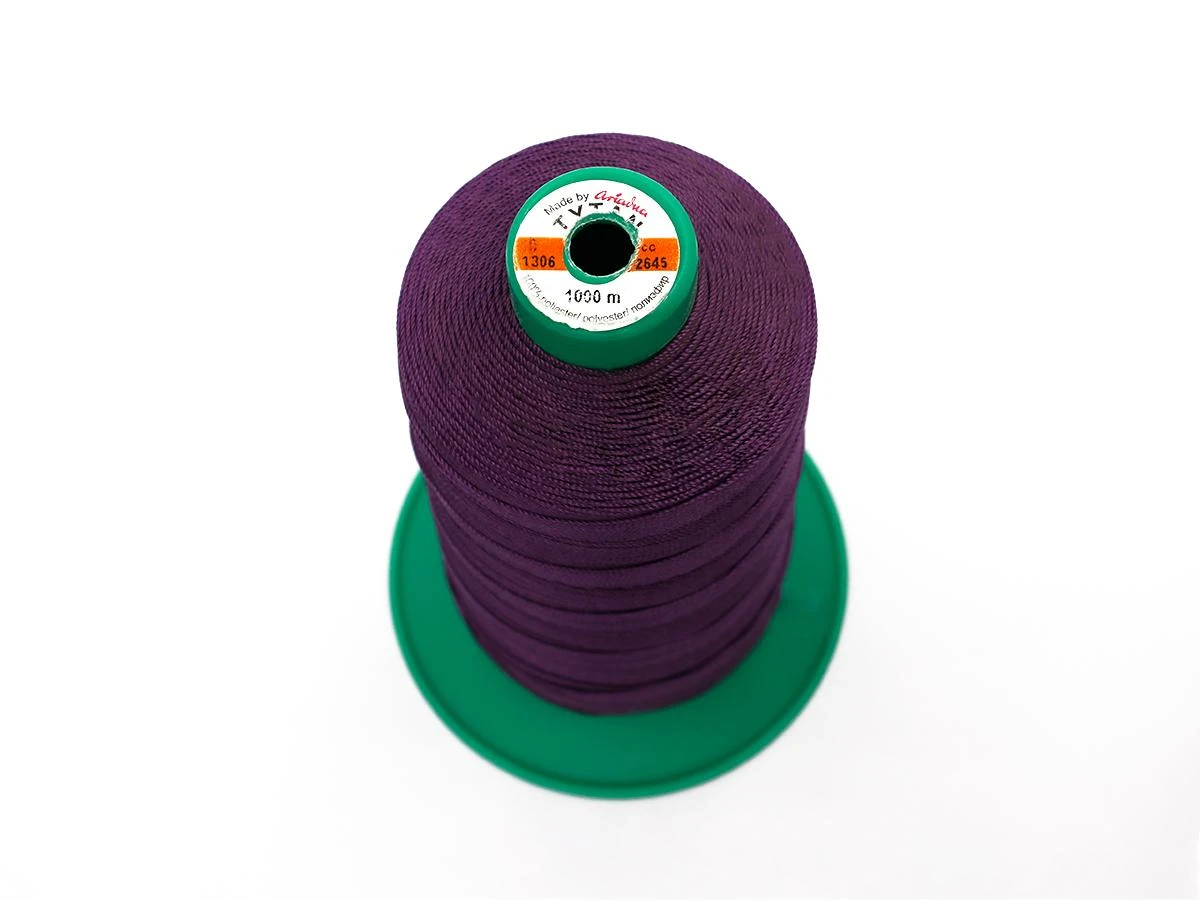 Tytan (Титан) 10 колір №2645 - ожиновий 