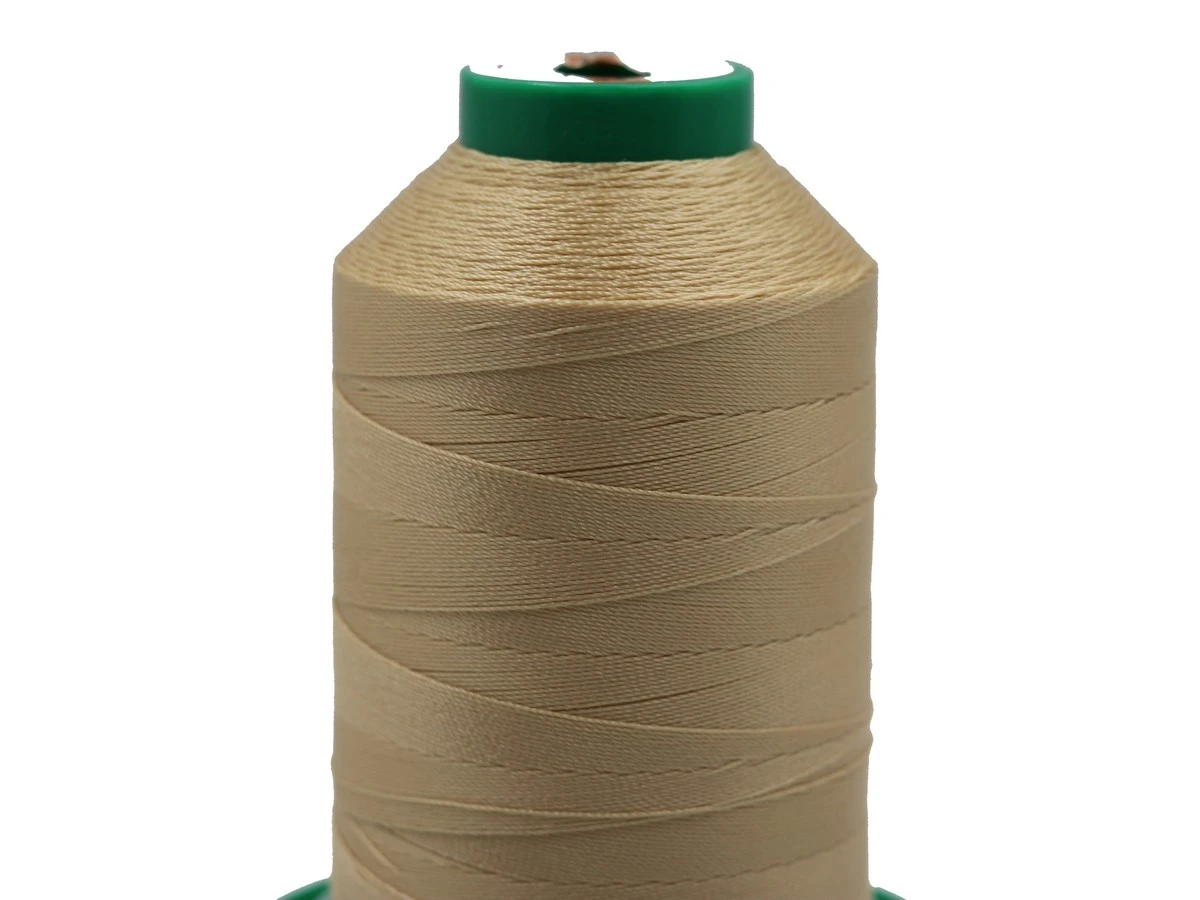 Tytan (Титан) 40(1000м) колір №2561 - кремовий 