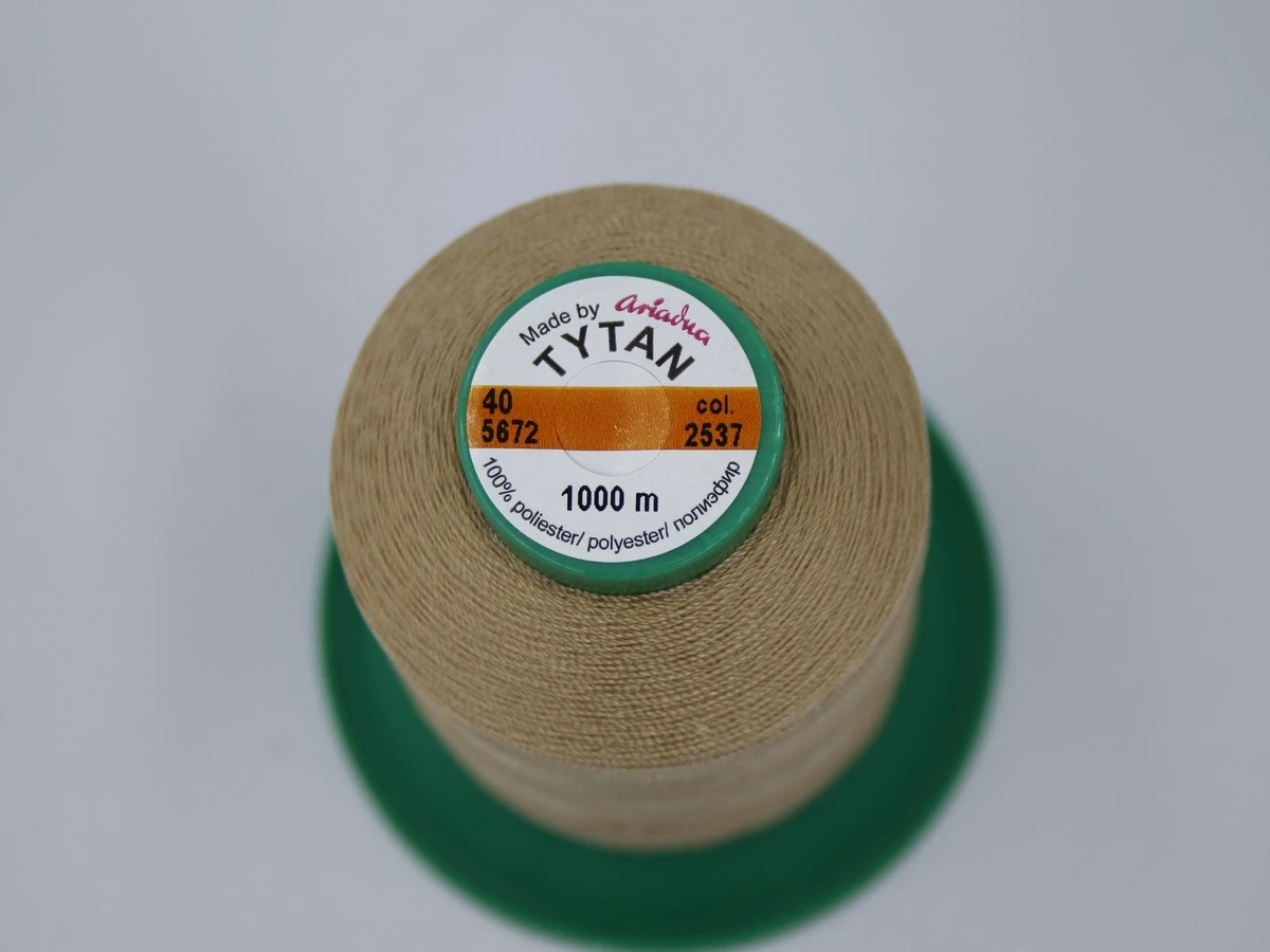 Tytan (Титан) 40(1000м) колір №2537 - тілесний 