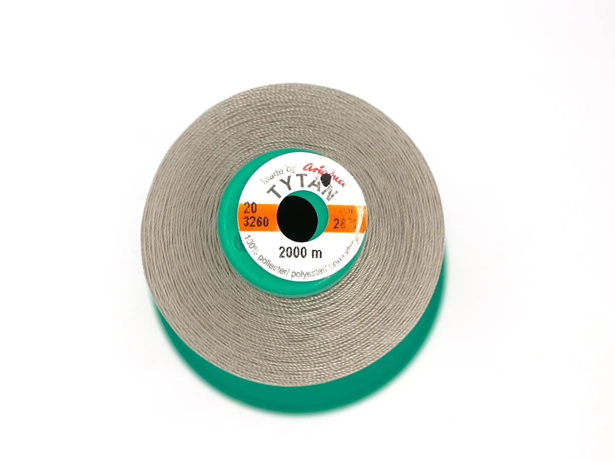 Tytan (Титан) 20 колір №2672 - срібло 