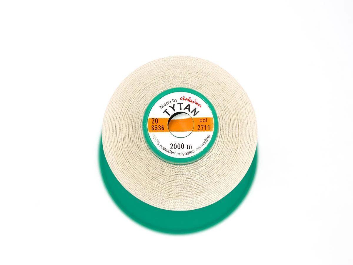 Tytan (Титан) 20 колір №2711 - слонова кістка 