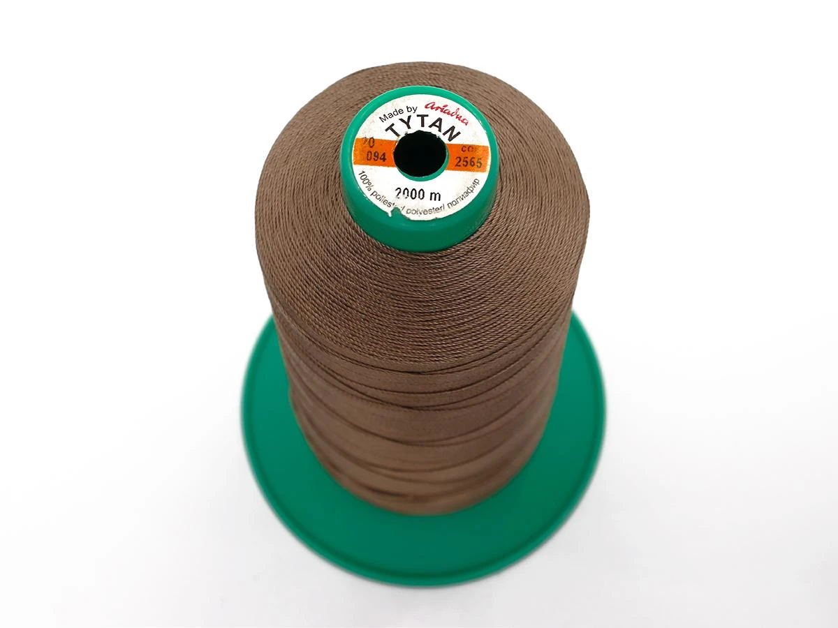 Tytan (Титан) 20 колір №2565 - бежево-сірий 