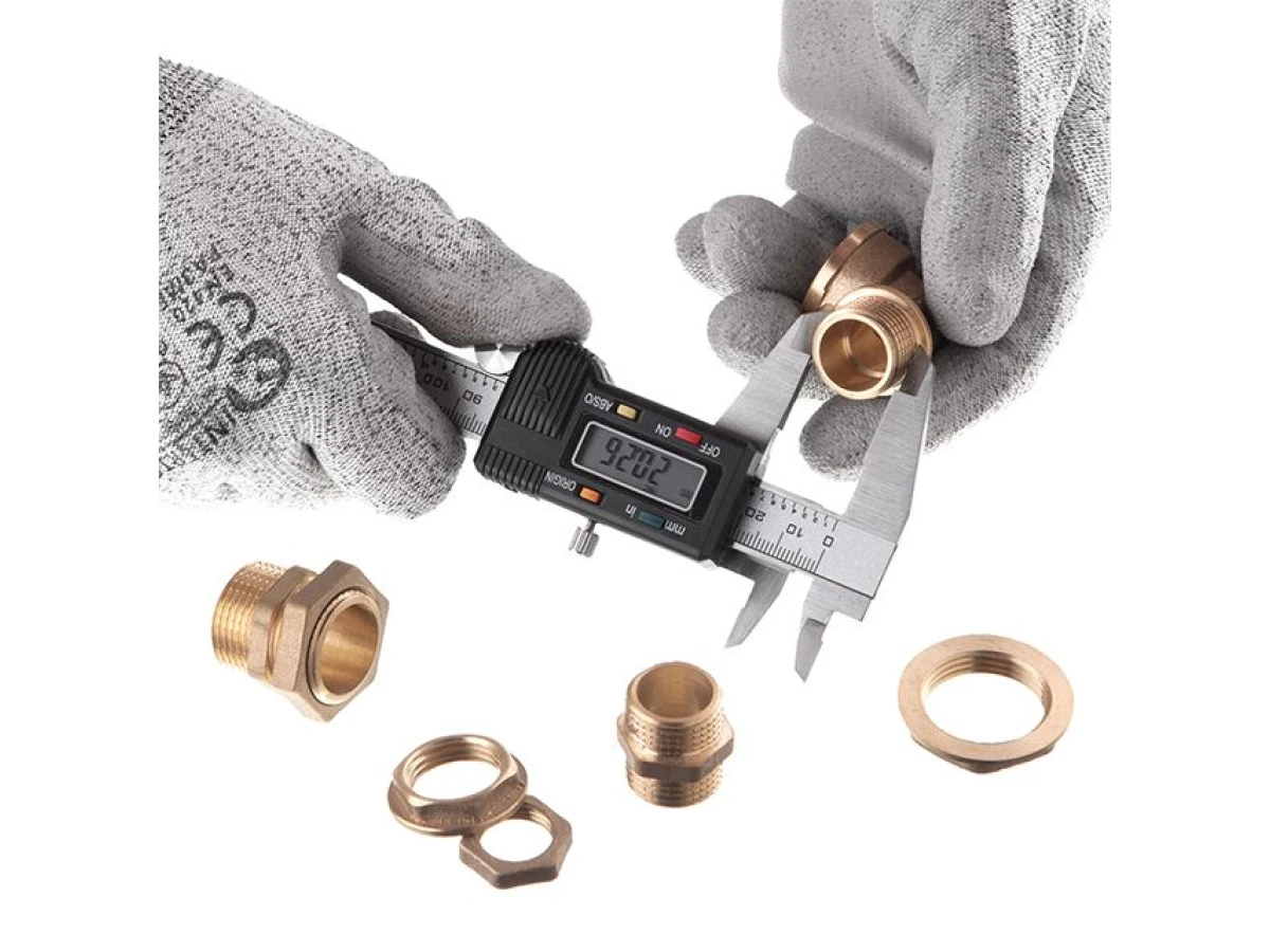 Штангенциркуль электронный 150 мм INTERTOOL MT-3006 