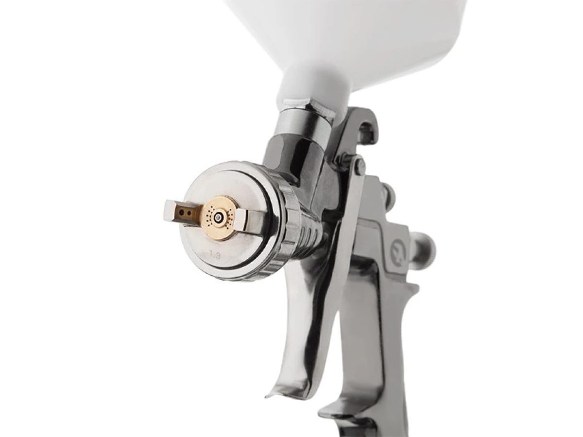 Фарбопульт пневматичний LVLP , форсунка 1.3мм, з редуктором, пластиковий бачок 600мл., 2бар INTERTOOL PT-0130 