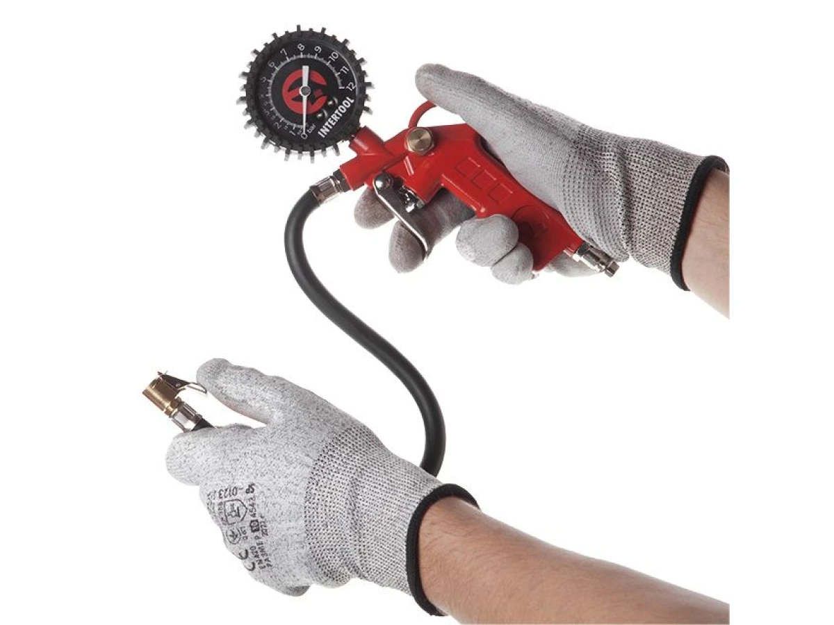 Пістолет для підкачування коліс із манометром пневматичний INTERTOOL PT-0504 