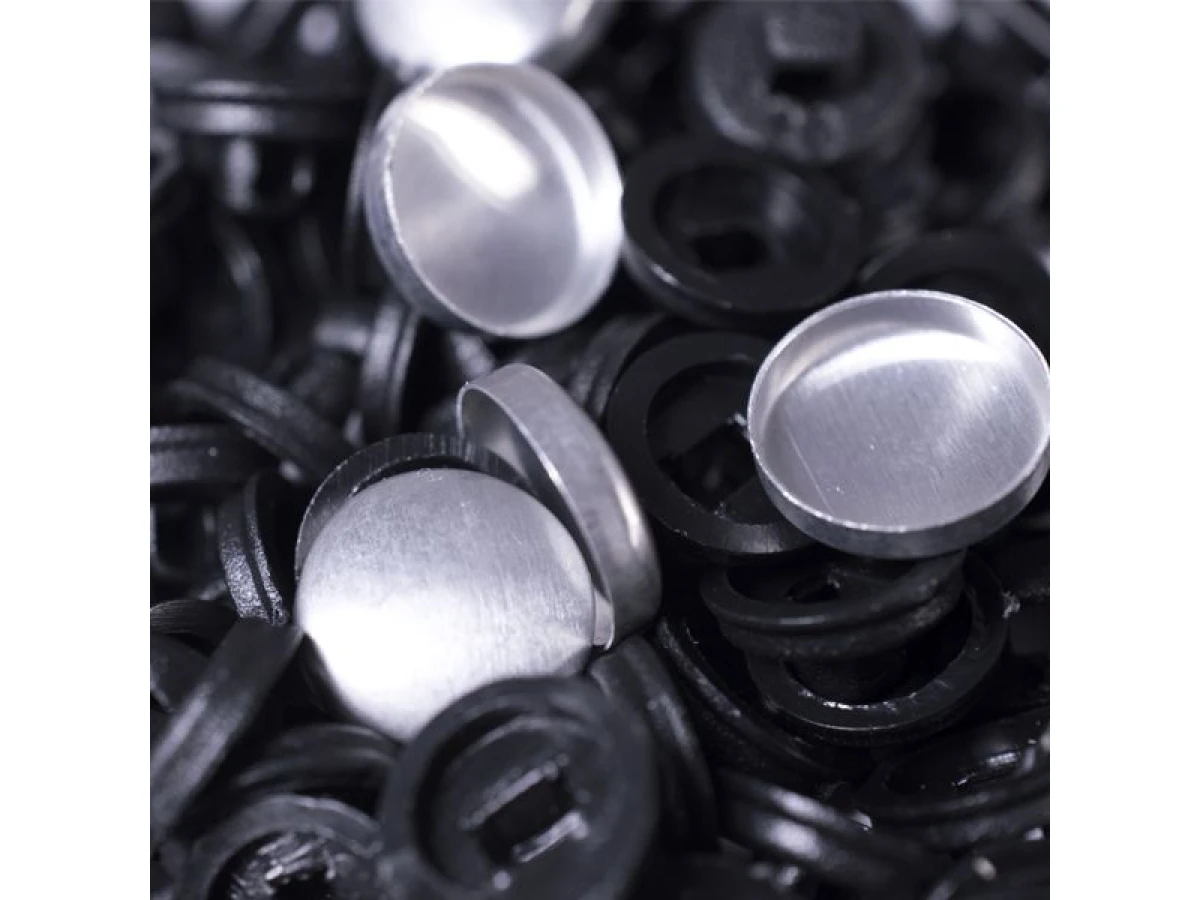 Гудзик з вушком 