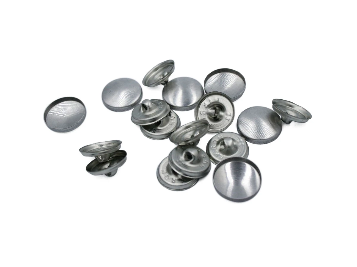 Гудзик № 32 з видавленим вушком 