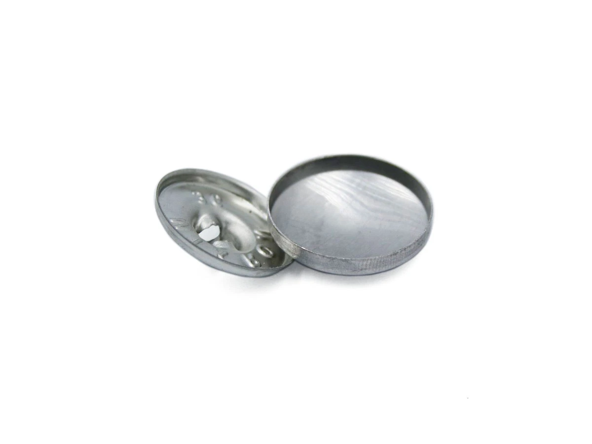 Гудзик № 36 з видавленим вушком 