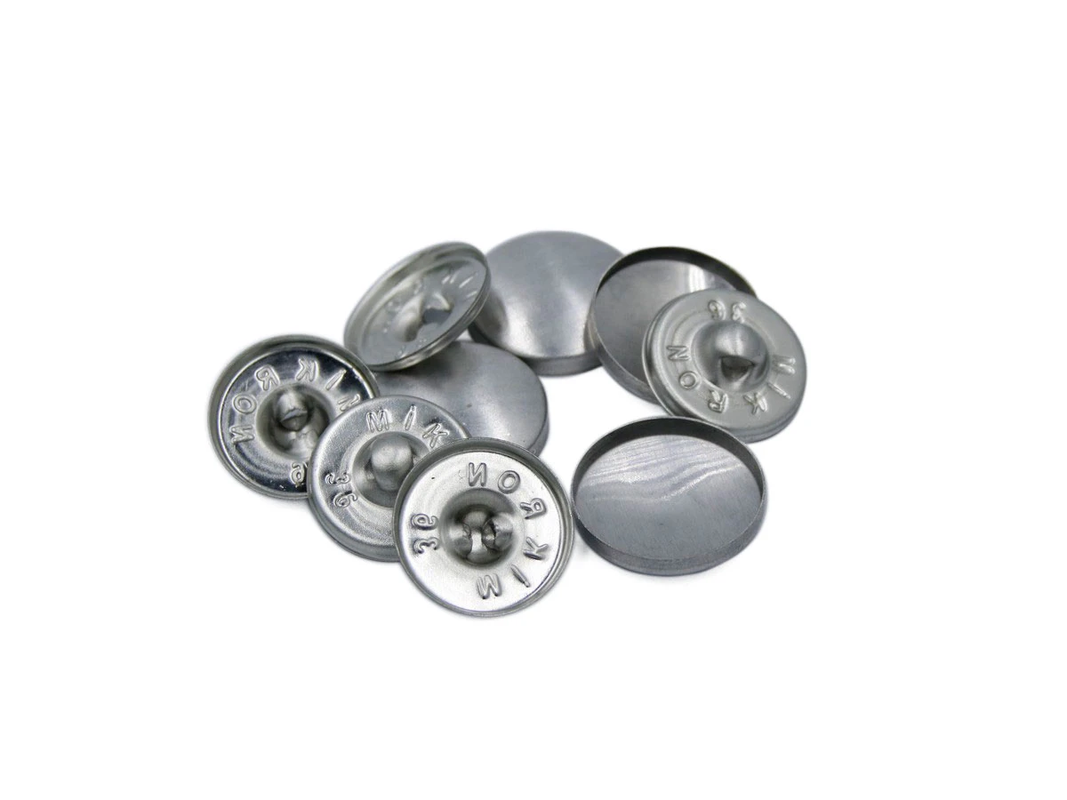 Гудзик № 36 з видавленим вушком 