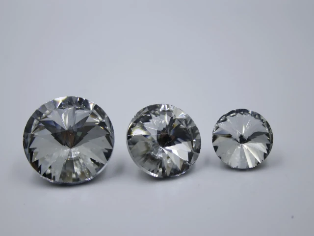 Гудзик ромашка пластик 