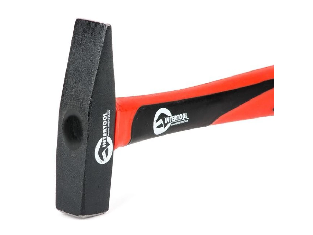 Молоток 300 г.ручка з фібергласу INTERTOOL HT-0203 
