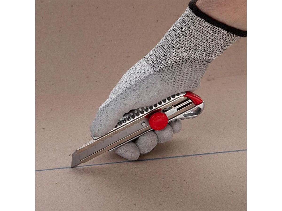 Ніж з відламним лезом 18 мм, металева напрямна INTERTOOL HT-0507 