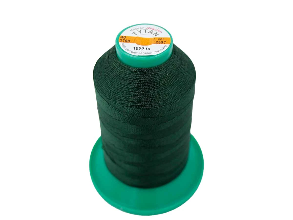 Tytan (Титан) 40(1000м) колір №2597 - глибокий темно-зелений 