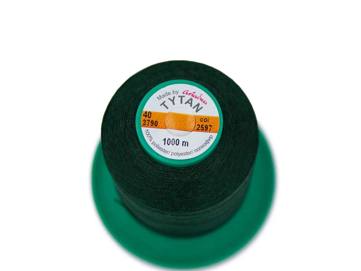 Tytan (Титан) 40(1000м) колір №2597 - глибокий темно-зелений 