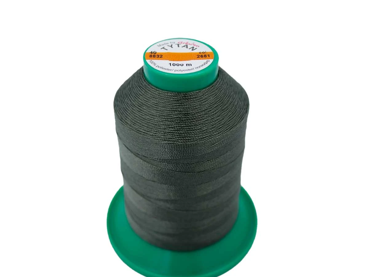 Tytan (Титан) 40(1000м) колір №2681 - сіро-зелений 