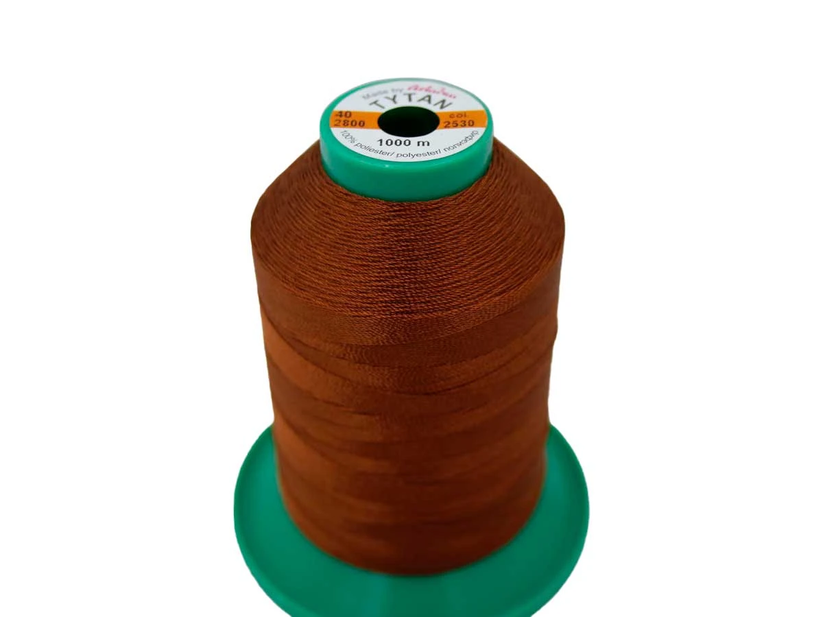Tytan (Титан) 40(1000м) колір №2530 - коричневий 