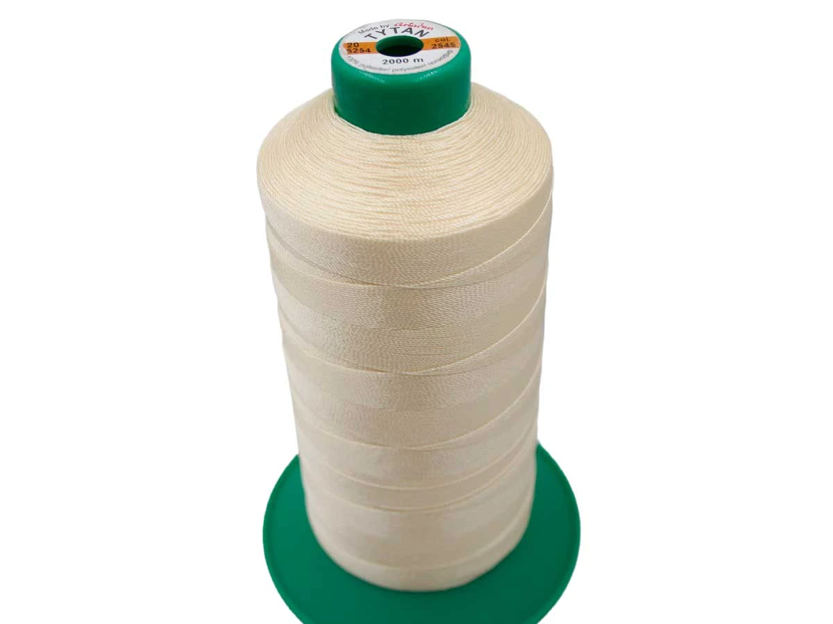 Tytan (Титан) 20 колір №2545 - молочний 