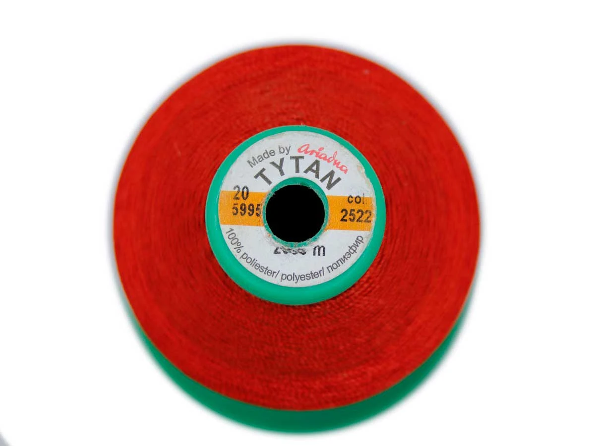 Tytan (Титан) 20 колір №2522 - червоний 