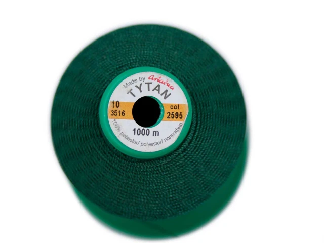 Tytan (Титан) 10 колір №2595 - смарагдовий 