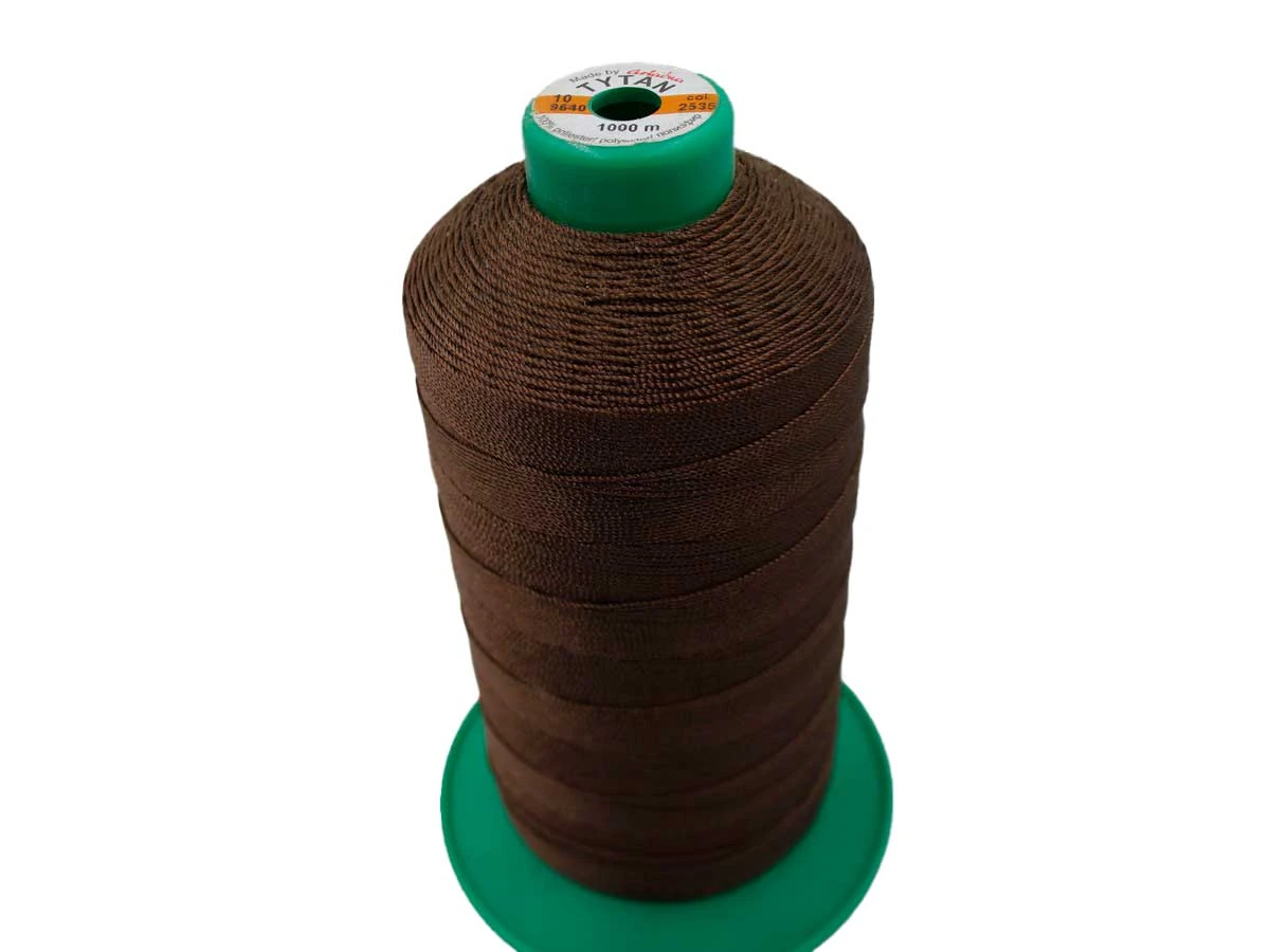 Tytan (Титан) 10 колір №2535 - каштановий 