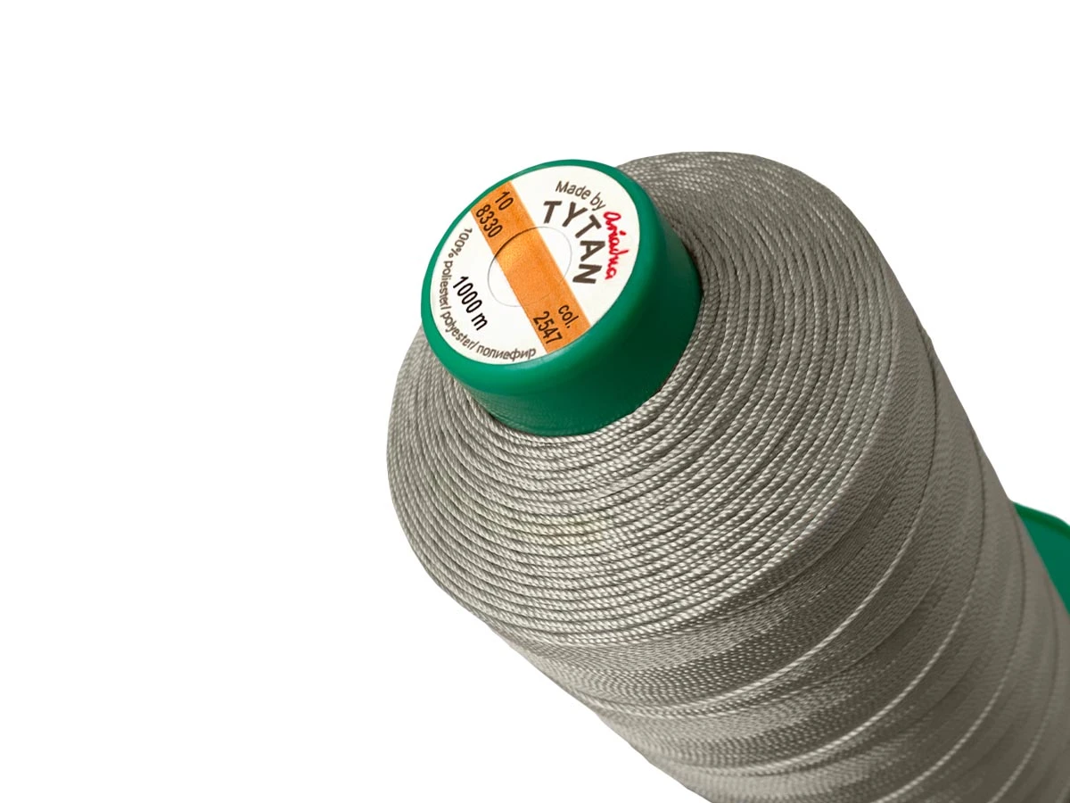 Tytan (Титан) 10 колір №2547 - платиновий 