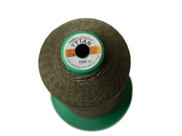 Tytan (Титан) 10 колір №2585 - хакі 