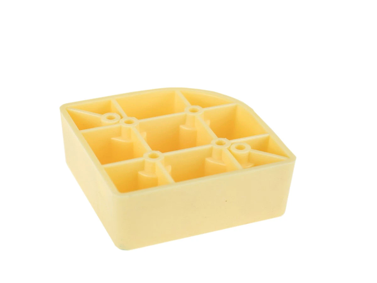 Меблева ніжка пластик Ф-311.04 (клен) 