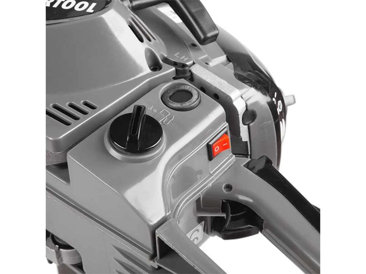 Бензопила цепная 2.6 кВт., 58 см3, шина 45 см/18", шаг 0,325", мин/макс. 3200/11000 об/мин INTERTOOL DT-2209 