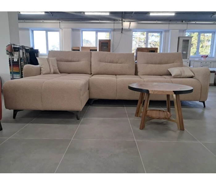 Кутовий диван для вітальні