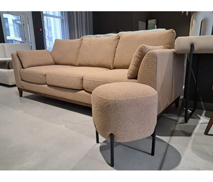 Прямий диван із тканини букле в комплекті з пуфом