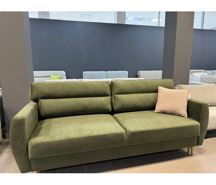 Прямий розкладний диван на дерев'яних ніжках 