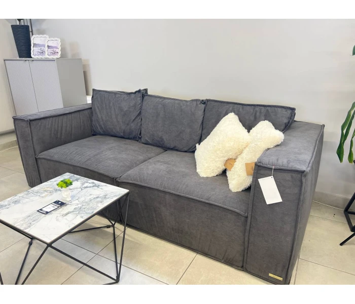 Современный монолитный диван прямоугольной формы