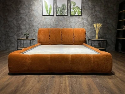 Роскошная кровать-платформа в терракотовом велюре
