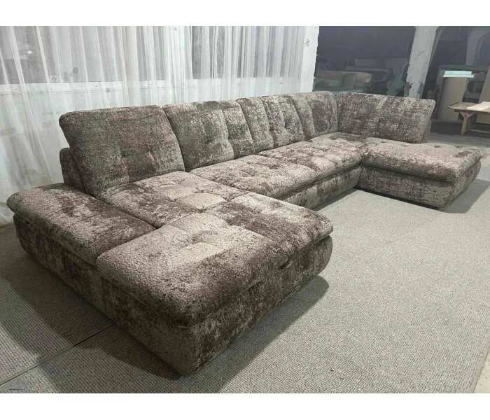 Многоместный П-образный диван с высокой спинкой