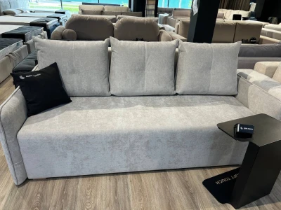 Прямий диван без ніжок з м'якими боковинами