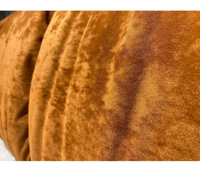 Роскошная кровать-платформа в терракотовом велюре