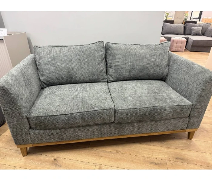 Диван прямий двомісний на дерев’яному каркасі